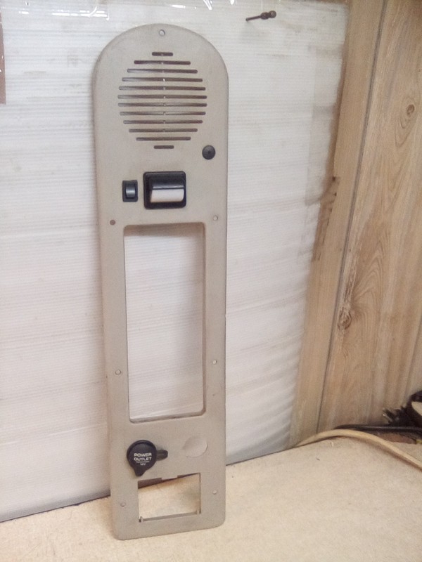 Volvo VNL Sleeper Panel 20523415
