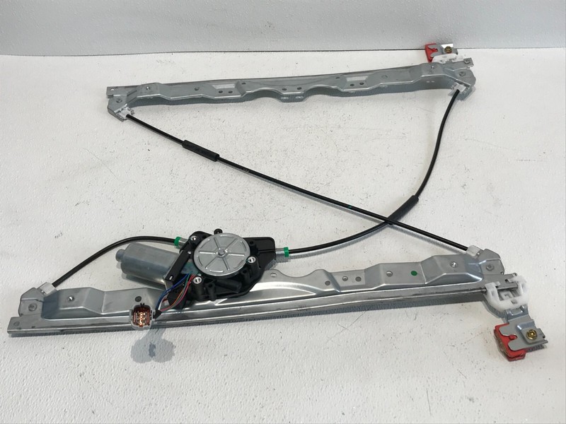 04-15 Nissan Armada Front Left LH Driver Window Regulator Assembly OEM
