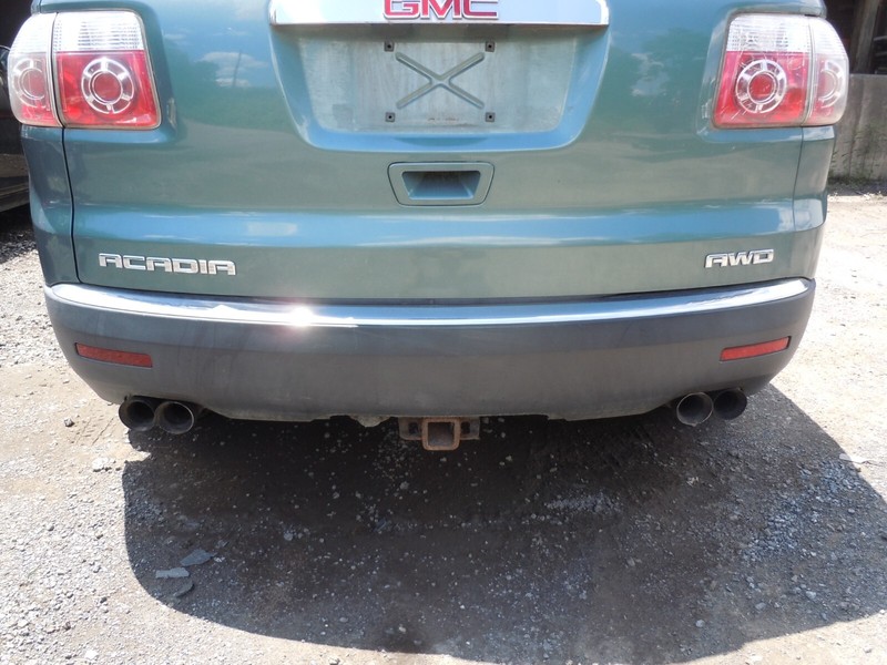 2007-2012 GMC Acadia Rear Bumper Cover W/O Park Assist OEM U633R