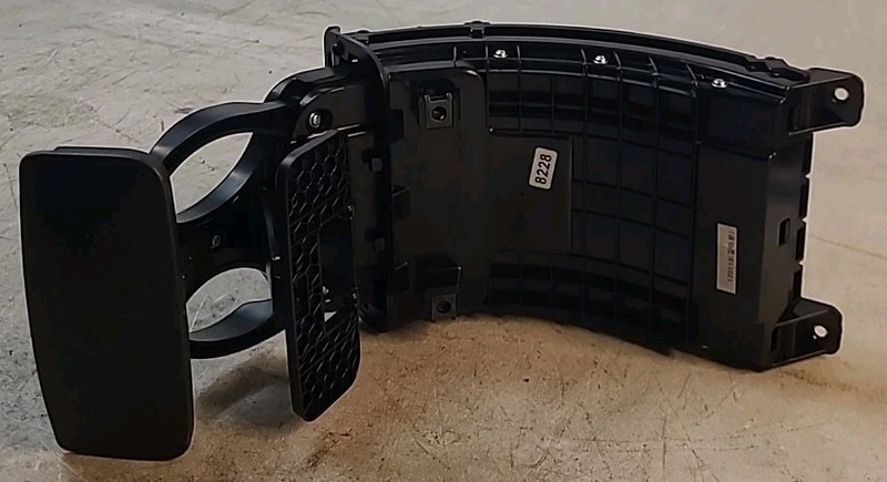 2017-18 Hyundai Elantra Black Sedan Rear Center Console Dual Cup Holder Assy OEM