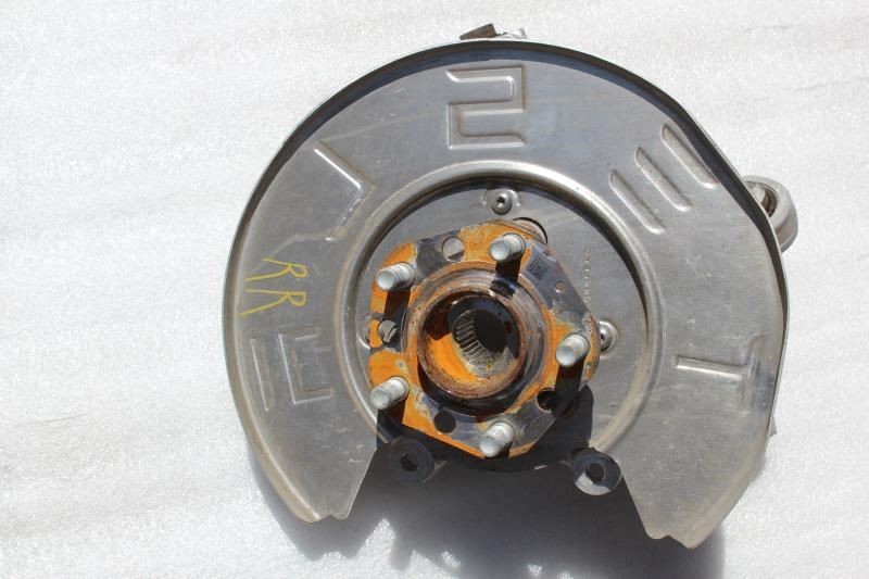2020 2021 2022 2023 TESLA MODEL Y RIGHT REAR KNUCKLE SPINDLE HUB 1188416-00-F