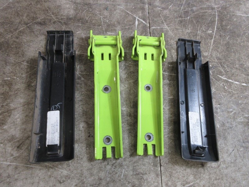2007-2018 Jeep Wrangler JK OEM Tailgate Hinge Pair w/ Covers 55395401