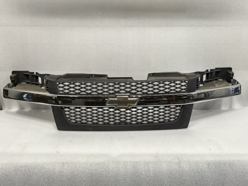 2004 2005 2006 CHEVROLET COLORADO FRONT GRILLE CHROME