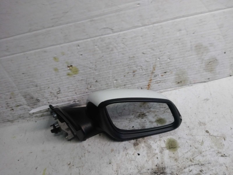 2015 BMW X1 Right Door Mirror Assembly White OEM 56916 - 107K Miles