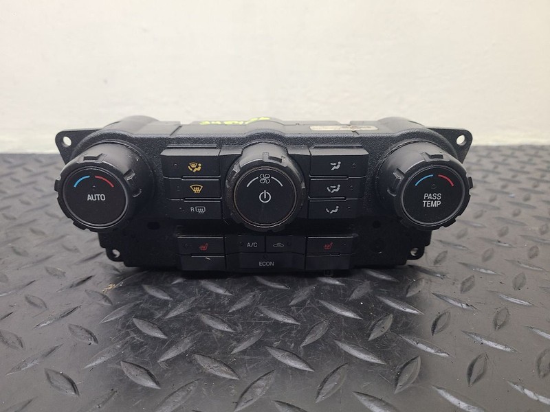 2008 Ford Escape Automatic Temperature Control Heated Seats OEM 8M64-18C612-BH