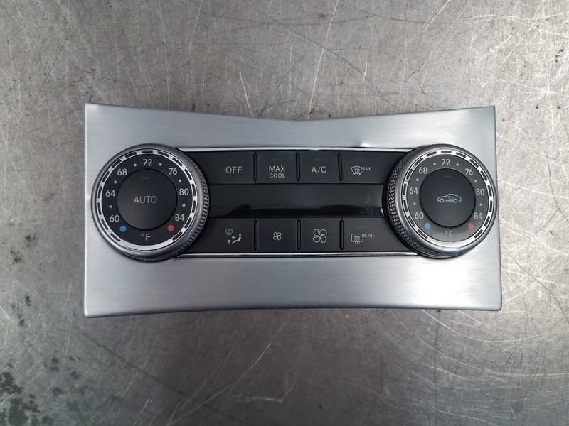 2008 Mercedes Benz AMG C 63 Climate Control Panel #9566 K2
