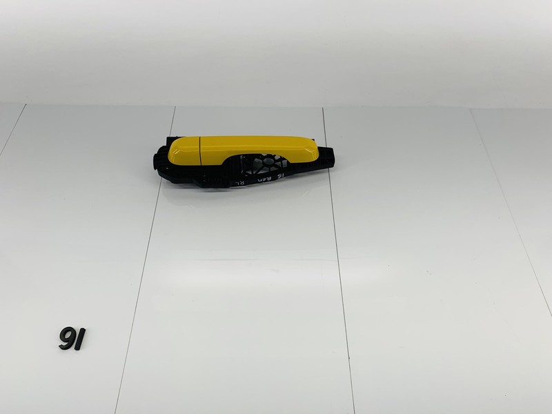15-23 JEEP RENEGADE REAR LEFT DRIVER SIDE EXTERIOR DOOR HANDLE SOLAR YELLOW OEM