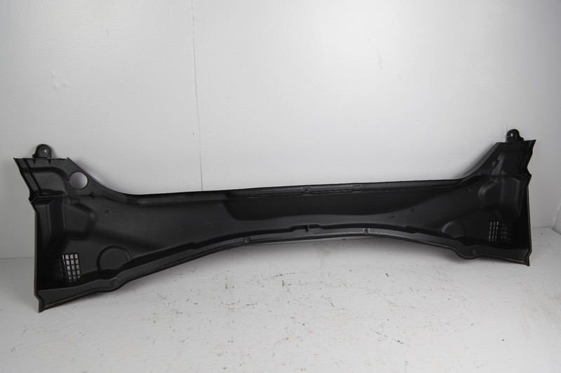2016 - 2022 BMW X1 F48 WINDSHIELD COWL LOWER COVER PANEL OEM