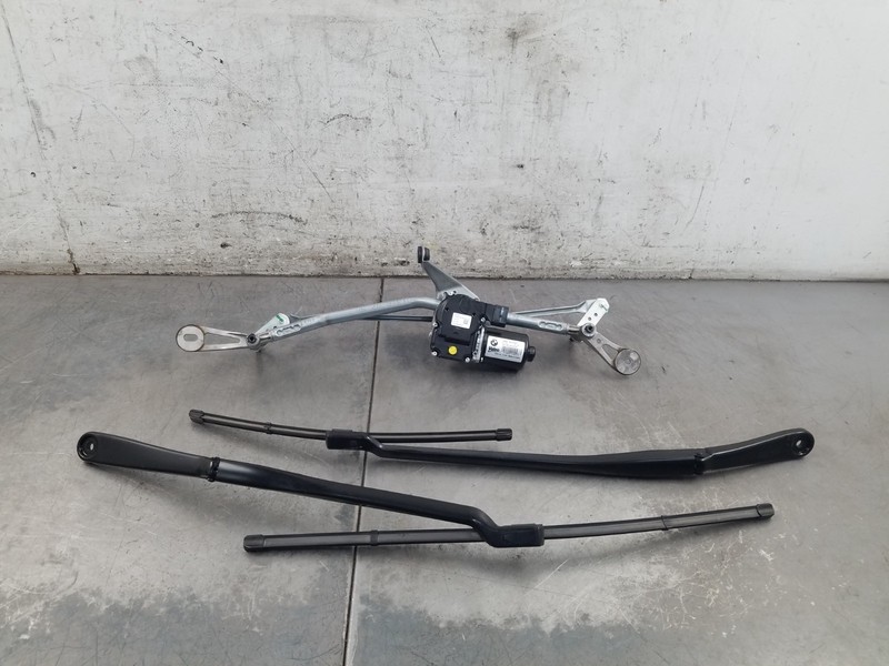 2022 BMW M5 F90 Windshield Wiper Motor / Linkage / Arms #7725 C4
