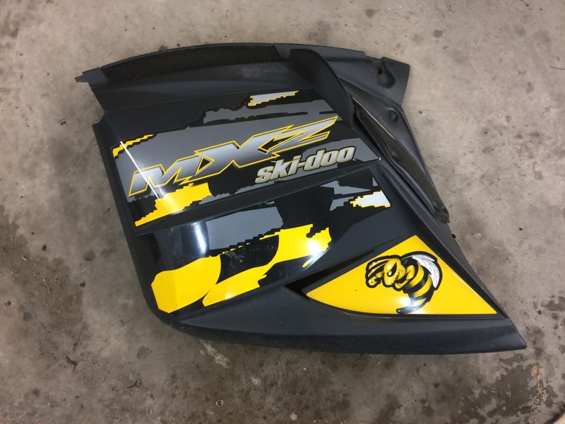 Ski-doo REV 440 600 800 Left hand panel 2003-2007 517302803