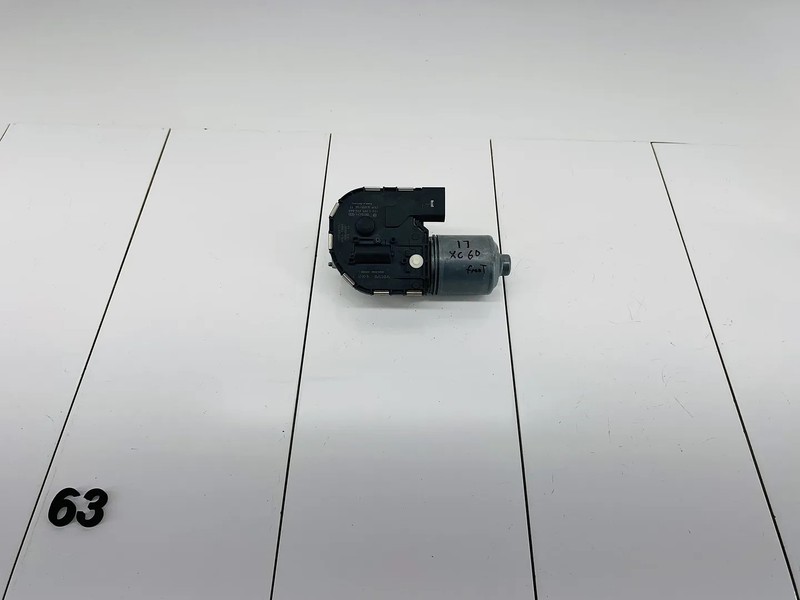 10-17 VOLVO XC60 FRONT WINDSHIELD WIPER WASHER TRANSMISSION MOTOR OEM