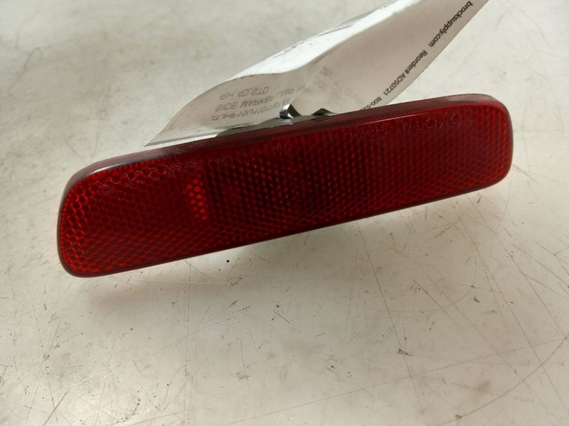 2001 LEXUS RX300 PASSENGER REAR SIDE MARKER