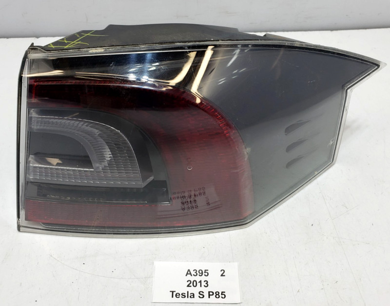 ✅ 2012-2020 OEM Tesla Model S Rear Right Passenger Outer Tail Light Lamp
