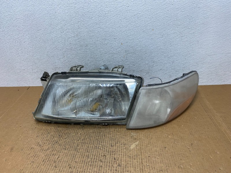 1999 to 2003 Saab 9-3 Front Left Driver LH Side Halogen Headlight Oem AE1433 DW