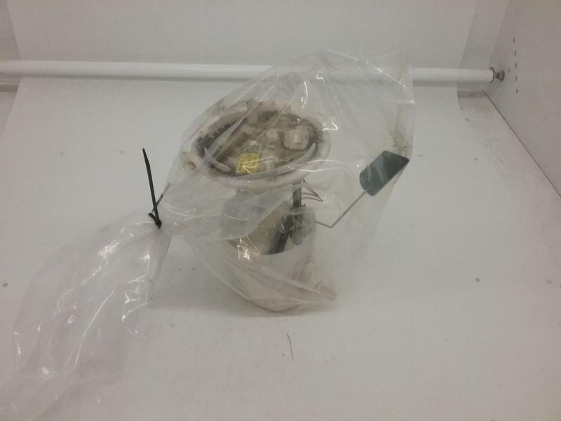 2009 Ford Flex fuel pump assembly - pump & sender RH side of tank - 09 FLEX