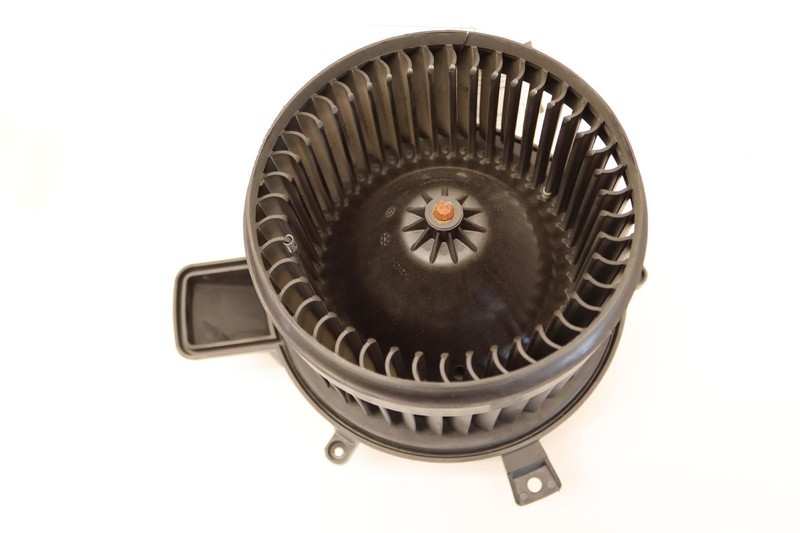 2014-2022 JEEP GRAND CHEROKEE FRONT A/C AIR CONDITIONING BLOWER MOTOR FAN OEM