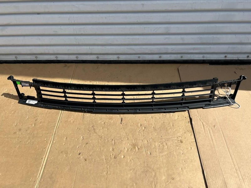 ✅2024-2025Tesla Cybertruck Front Bumper Center Lower Grille OEM 1815252