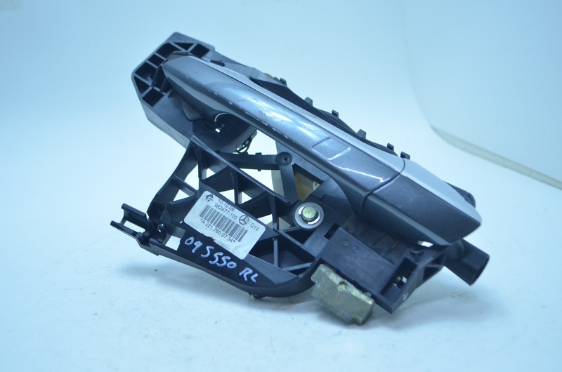 07-13 MERCEDES W221 S550 REAR LEFT DRIVER SIDE EXTERIOR DOOR HANDLE OEM