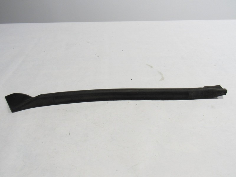 14-21 Lexus GX460 2017 Rear Left Driver Door Lower Weatherstrip Seal Rubber ;:O