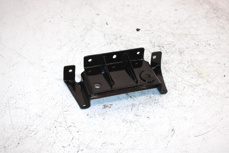 92 Polaris Trail Deluxe Oem Gas Tank Bracket 1011773-067 SP24