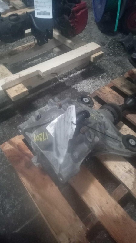 2018 Jaguar F-PACE Differential Carrier Assembly OEM 87000 Miles 4WD
