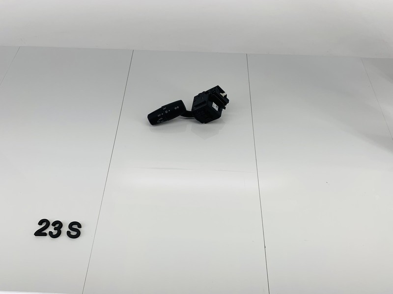 17-20 FIAT 124 SPIDER LEFT SIDE STEERING COLUMN HEADLIGHT LAMP SWITCH LEVER OEM