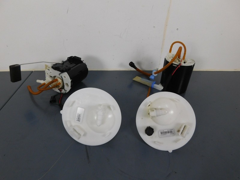 2015 16 17 McLaren 650S Spider Fuel Pumps / Sending Units #5010 A9