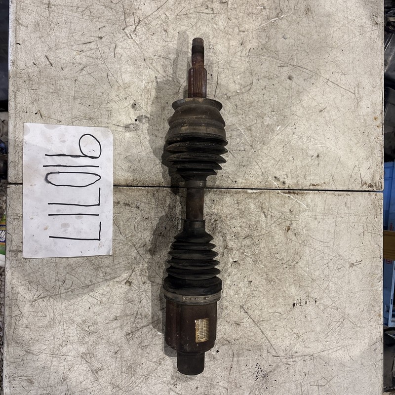 2001–2003 Dodge Durango RightCV Axel and 2001–2004 Dodge Dakota 4WD 4x4