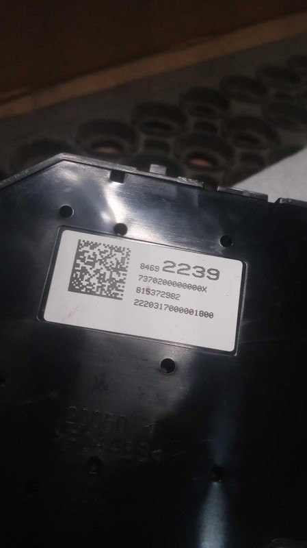 2021 GMC Sierra 1500 A/C Selector Switch OEM Silver 84692239, 72K Miles