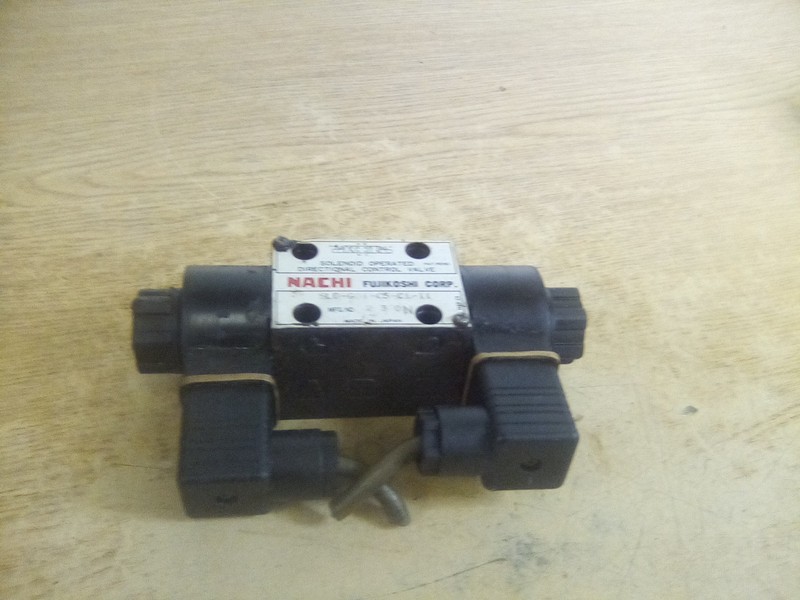 Nachi SLD-G01-C5-C1-11 Solenoid Operated Directional Control Valve