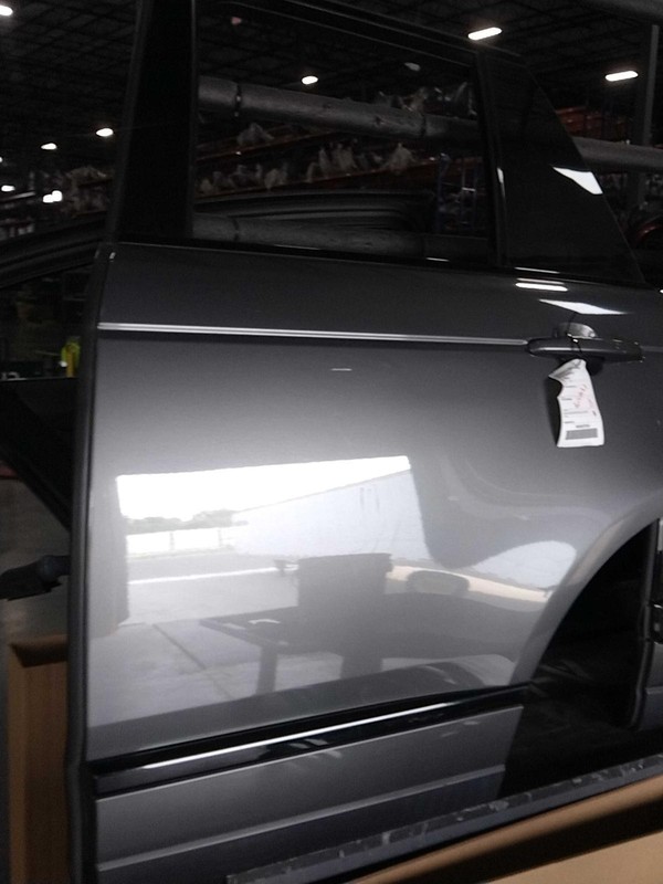 2015 Land Rover Range Rover Left Door Grey Used Small Scratch 85000 Miles