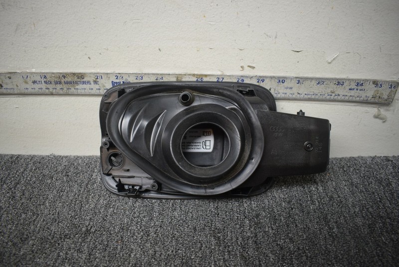 2015-2016 AUDI A3 FUEL DOOR RETAINER FACTORY OEM