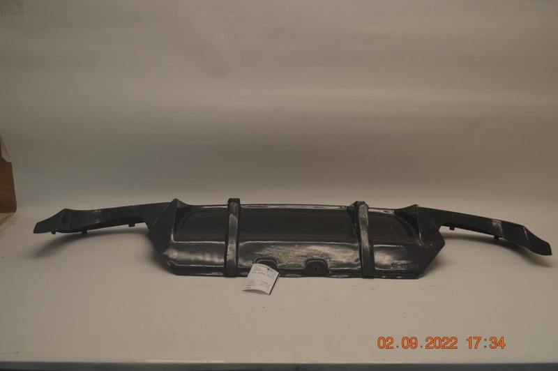 2013-2016 BMW M5 REAR BUMPER LOWER COVER DIFFUSER VALANCE CARBON FIBER OEM