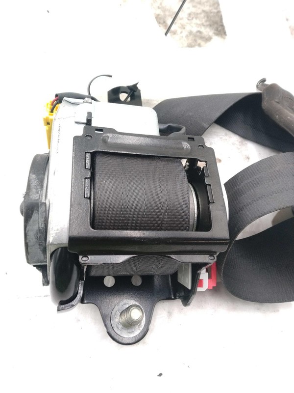 2010 Acura RDX Black OEM Seat Belt Retractor 198k Miles - Used