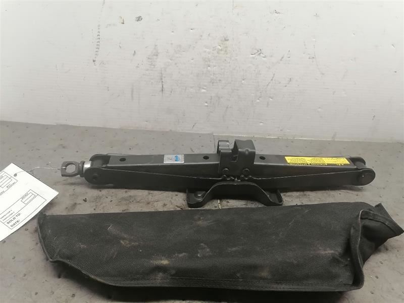 RAV 4 2010 Jack 1388961