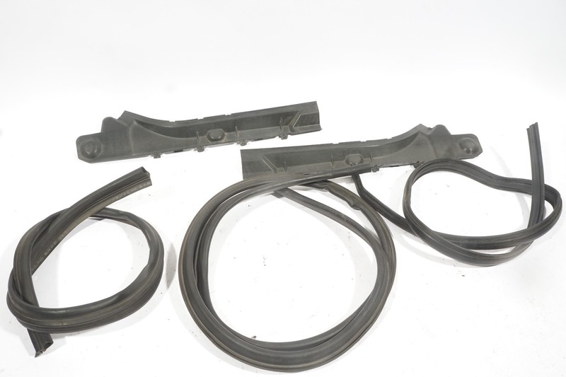 07-09 MERCEDES S550 W221 FENDER SUPPORT BRACKET WEATHERSTRIP UNDER HOOD SET OF 5