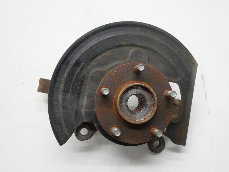 2011-2017 Nissan Juke Front Left LH Driver Side Knuckle Hub Spindle Assembly OEM
