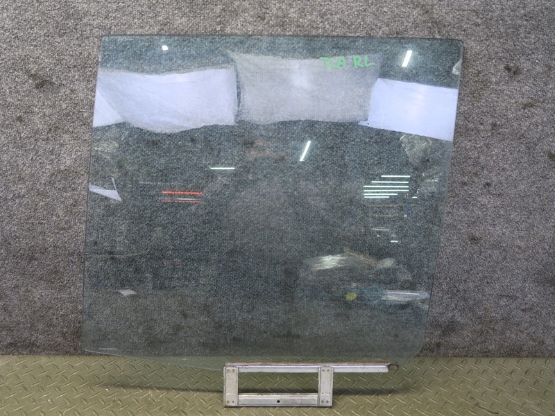 1991-1997 TOYOTA LAND CRUISER FJ80 REAR LEFT DRIVER SIDE DOOR WINDOW GLASS