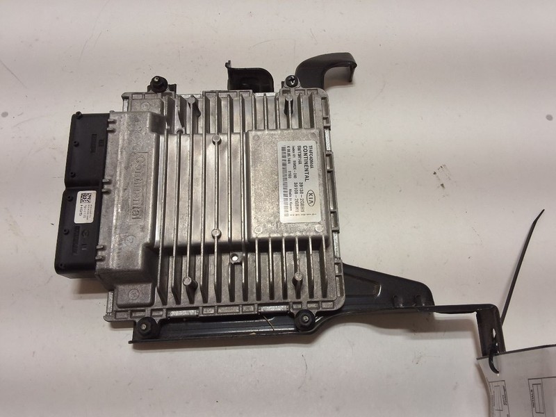 Engine ECM Electronic Control Module Left Hand Under Hood Fits 15 OPTIMA 3580632