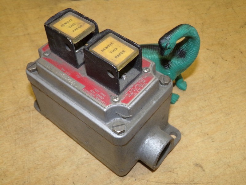 EFDC175-OC Appleton Pushbutton Station *Free Shipping*