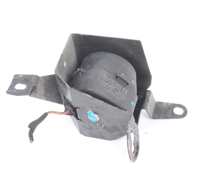 07-14 Mercedes W221 S550 CL550 S400 Anti Theft Alarm Horn Siren 2218701391 OEM