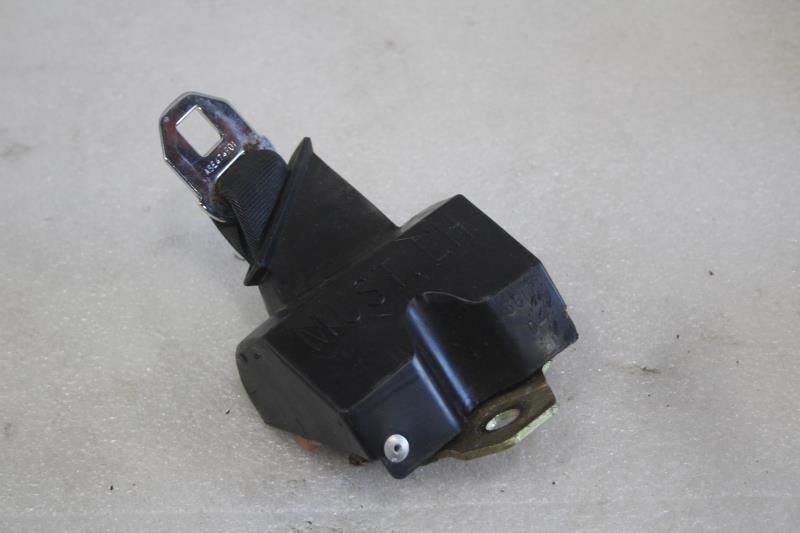 1981 1982 1983 FORD MUSTANG LEFT REAR SEAT BELT BLACK CONVERTIBLE