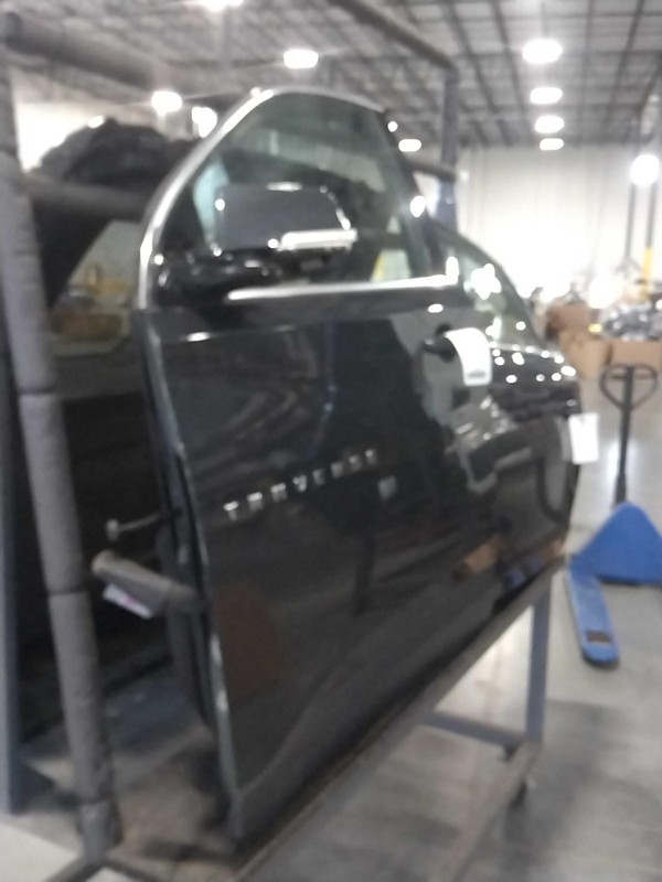 2019 Chevrolet Traverse Left Door Grey 4DR SUV OEM Used Part 697030