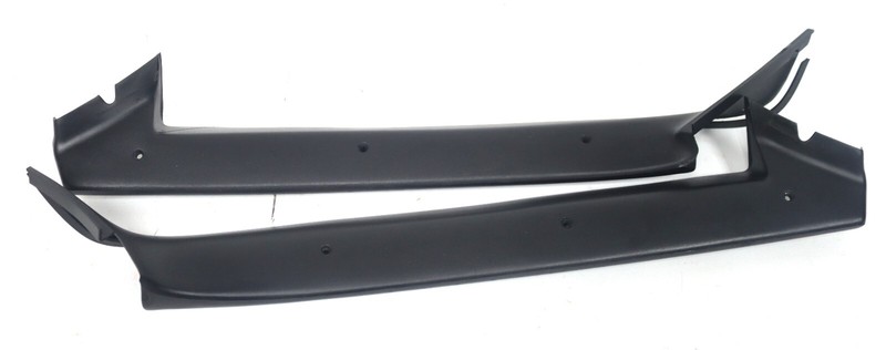 1990-1993 C4 Corvette Windshield A Pillar Black Trim Panels Pair USED 10146486