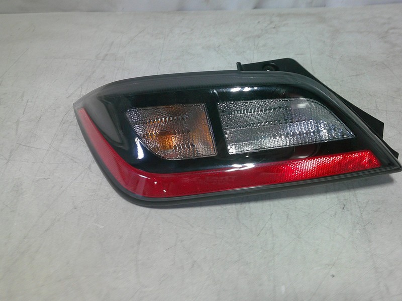 2022-2023 Hyundai Kona Left Driver Side Tail Light! Factory Original