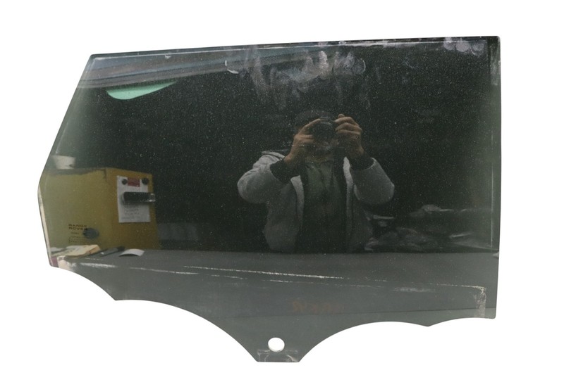 12-19 LR Range Rover Evoque L538 Rear Right Side Door Window Glass LR026714 OEM
