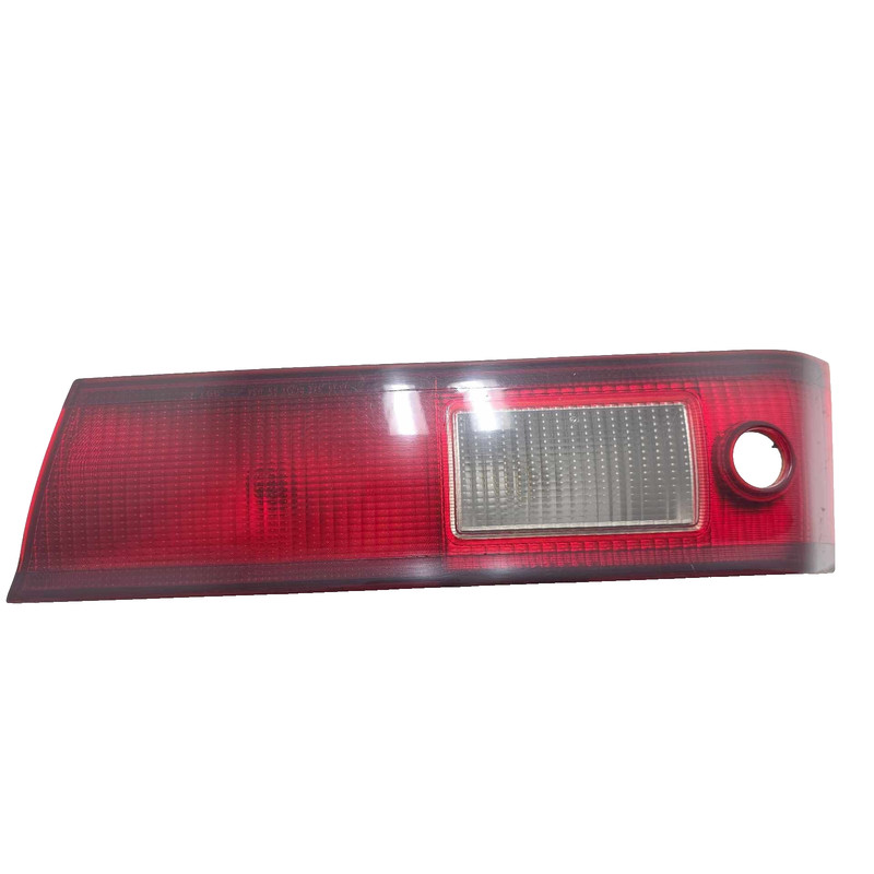 Toyota Camry RH Passenger Lid Mounted Tail Light 1999 P/N 81670AA020