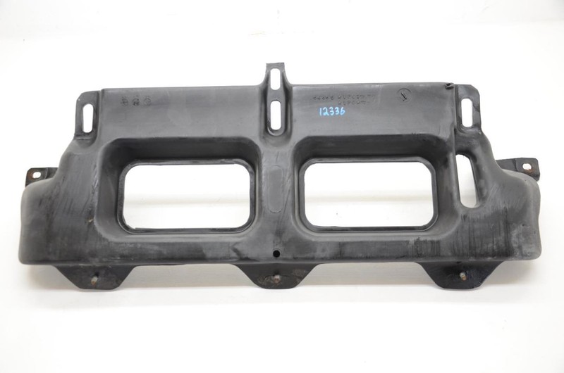 87-89 Nissan 300ZX Z31 Radiator Air Guide 6486521P01