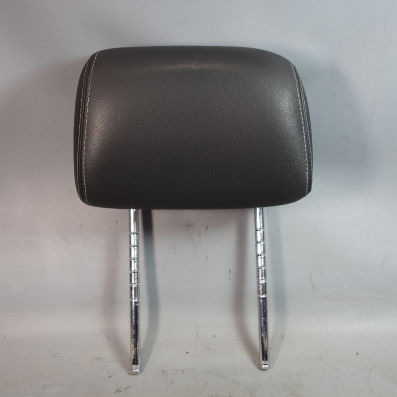 95-99 BMW E36 318ti Compact Front Seat Headrest Restraint Millpoint Black OEM