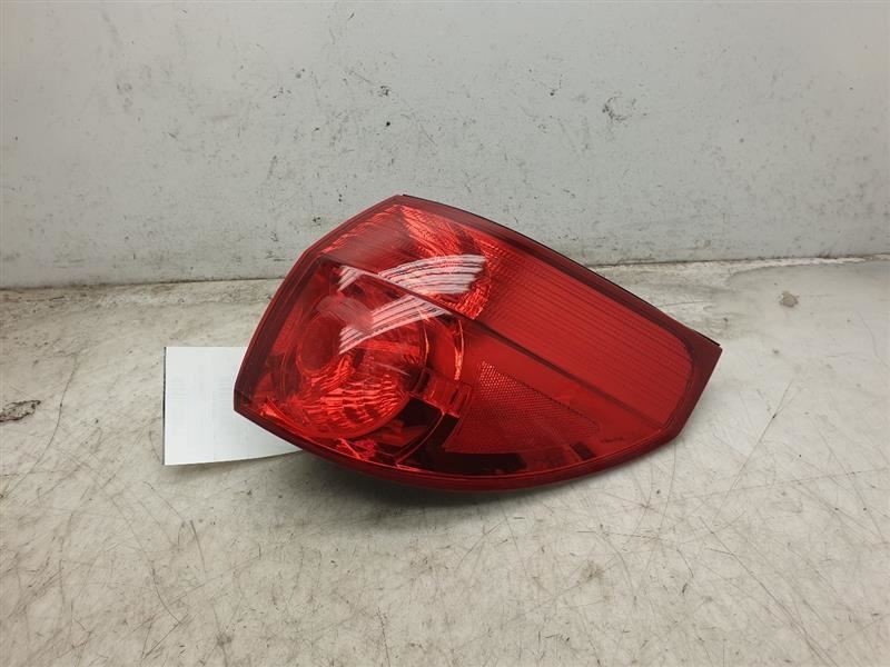 06-10 TOYOTA SIENNA PASSENGER SIDE REAR RIGHT TAIL LIGHT